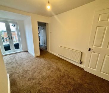 Dingle Lane, Winsford - Photo 2