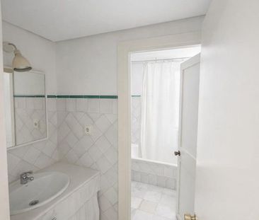 6 room luxury Flat for rent in Seville, Spain - Photo 6