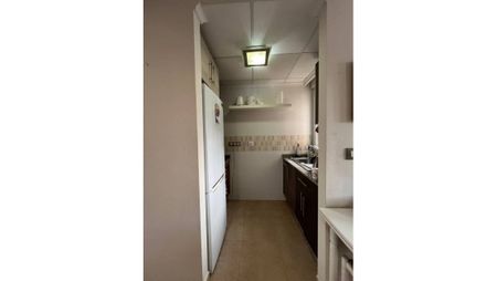 An excellent apartment for long term rental in the heart of Torrevieja. - Photo 2