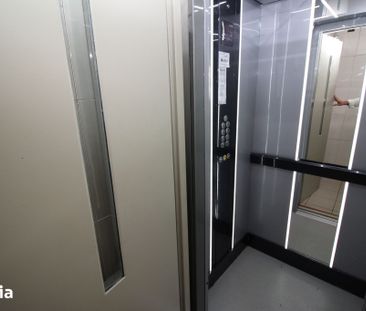 Rond Alba Iulia, 2 camere renovat, nemobilat și neutilat - Photo 1