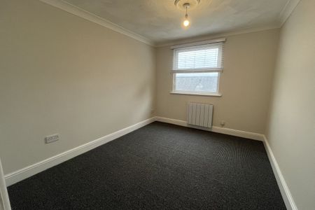 Avondale Road - Photo 3