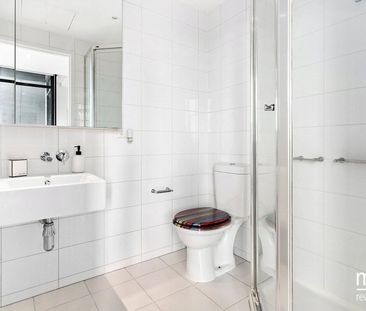 1608/280 Spencer Street - Photo 4