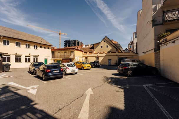 Gepflegte, zentral gelegene 2 Zimmer-Wohnung! Top 201 - Photo 1