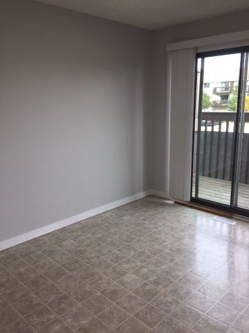 43 B Cameron Crescent, Red Deer, Alberta - Photo 5