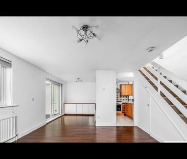 3 Bed Semi-Detached House, Marshalls Close, N11 - Photo 2