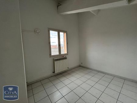 Location Appartement 3 pièces 66m² CARPENTRAS 84200 - Photo 2