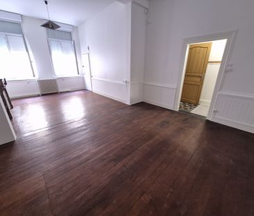 Location Appartement 2 pièces 68m² CAMBRAI 59400 - Photo 2
