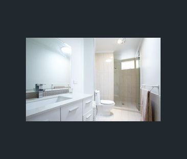 Beautifully presented Duplex - Photo 5