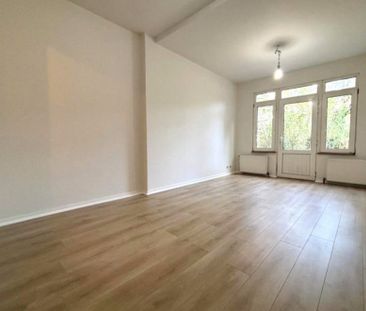 Quartier Cinquentenaire - Duplex 2ch +/- 65m² + jardin - Schaerbeek - Photo 2