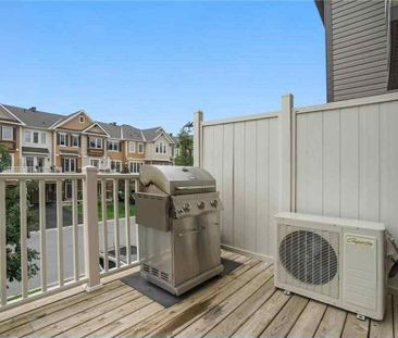 For Lease - 596 Foxlight Circle, Kanata, Ontario - Photo 4