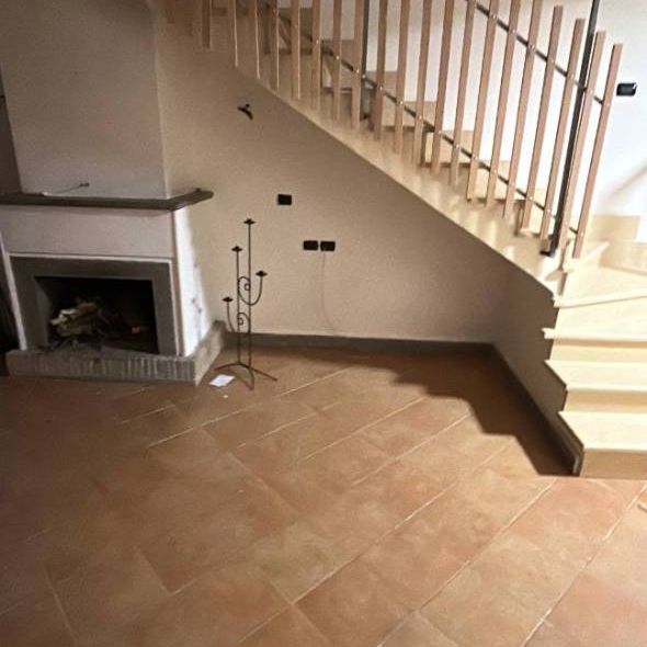 Villa plurifamiliare via Olivella 171, Centro, Albano Laziale - Photo 1