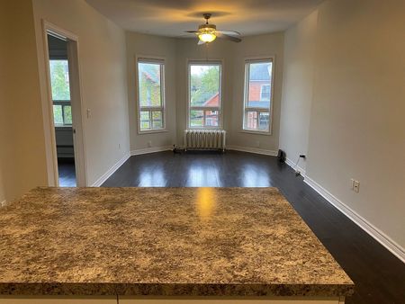 For Lease - 322 Queen Street Unit# Unit 2/2nd Floor, Hamilton, Ontario - Photo 2