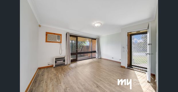 COSY VILLA IN PRIME LOCATION! - Photo 1