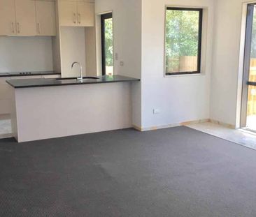 MODERN TWO BEDROOM HOUSE!! - Photo 1