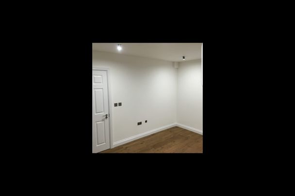 Studio Flat, Craven Park Road, NW10 - Photo 1