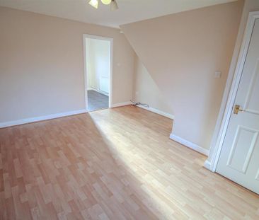 2 bedroom semi-detached house to rent - Photo 2