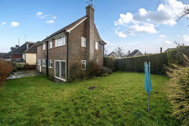 4 bedroom detached house to rent - Photo 1