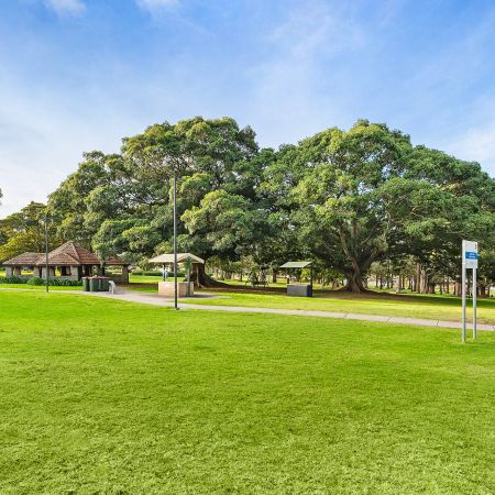 Beautifully appointed studio in the heart of Summer Hill - Photo 4