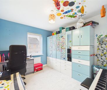 3 bedroom semi-detached house to rent - Photo 4