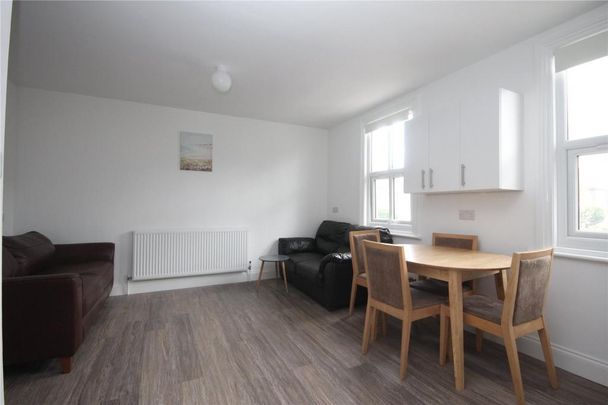 4 bedroom maisonette to rent - Photo 1