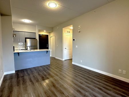 For Lease - 15 Queen Street Unit# 808, Hamilton, Ontario - Photo 2