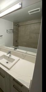 YORK HOUSE - Photo 3