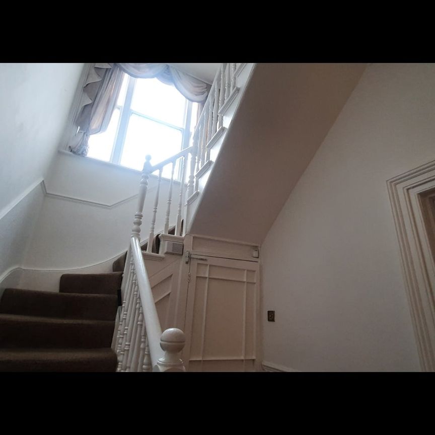 Room in a Shared House, Lordship Lane, SE22 - Photo 1