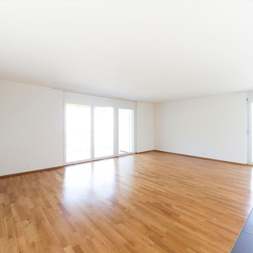 3.5 Zimmer, 93 m², 2. Stock - Photo 1