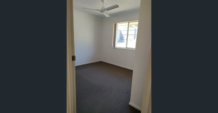 Central position - within the Calamvale College Catchment - Photo 4