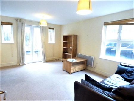 2 bedroom flat to rent - Photo 3