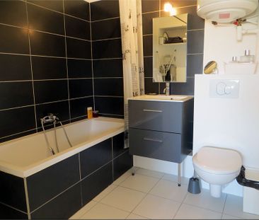 AVIGNON INTRA MUROS: Terrasse avec vue unique sur le Palais des Pap... - Photo 1