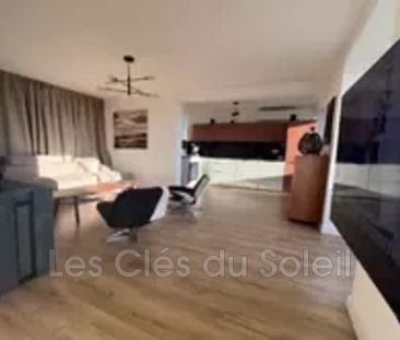 Location Appartement 3 pièces 74m² LA SEYNE SUR MER 83500 - Photo 2
