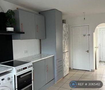 1 bedroom in a house share to rent - Photo 5