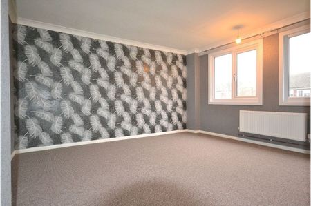 Ormesby, Waveney Road, King’s Lynn - Photo 2