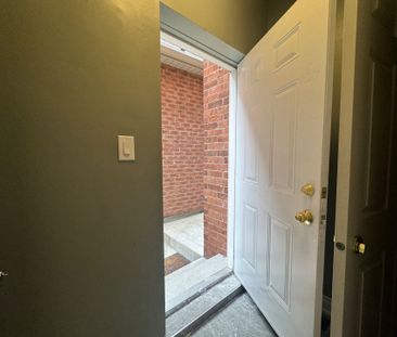 For Lease - 6 Lillian Crescent, Brampton, Ontario - Photo 5