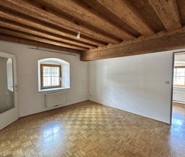 Charmante Zweizimmer Altbauwohnung mit historischem Flair und moder... - Foto 2