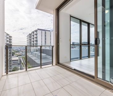 Modern 2-Bedroom Apartment in Aqua Residences, Newstead - Photo 4