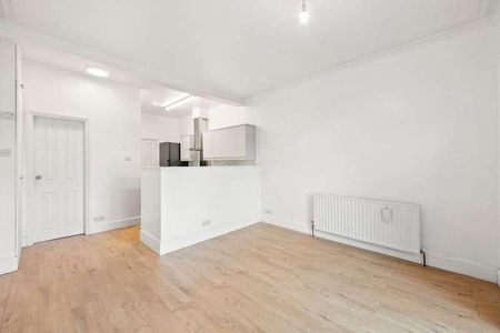 Milton Road, Hanwell, London, W7 - Photo 4