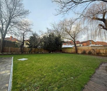 1 bedroom in a house share to rent - Photo 3