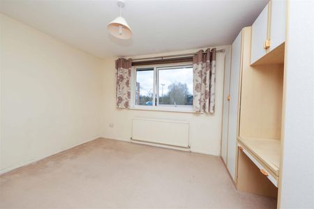 Cranston Close, Ickenham, UB10 - Photo 3