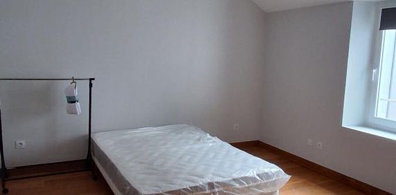 A LOUER APPART T2 MEUBLE - Photo 2