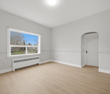 For Lease - 486 Holtby Avenue Unit# 1, Burlington, Ontario - Photo 1