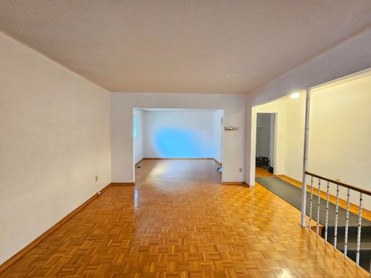 For Lease - 9 Beverly Glen Boulevard Unit# Main Level, Toronto, Ontario - Photo 1