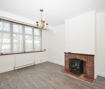 3 bedroom semi-detached house to rent - Photo 2