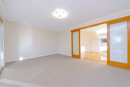 184 Taylor Street, Newtown - Photo 2