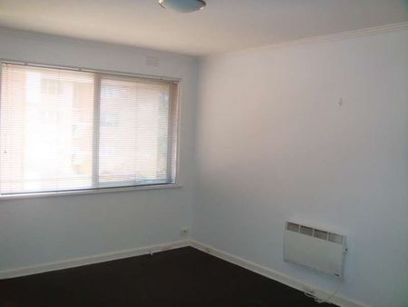 7/14 Fordholm Road, Hawthorn VIC 3122 - Photo 2
