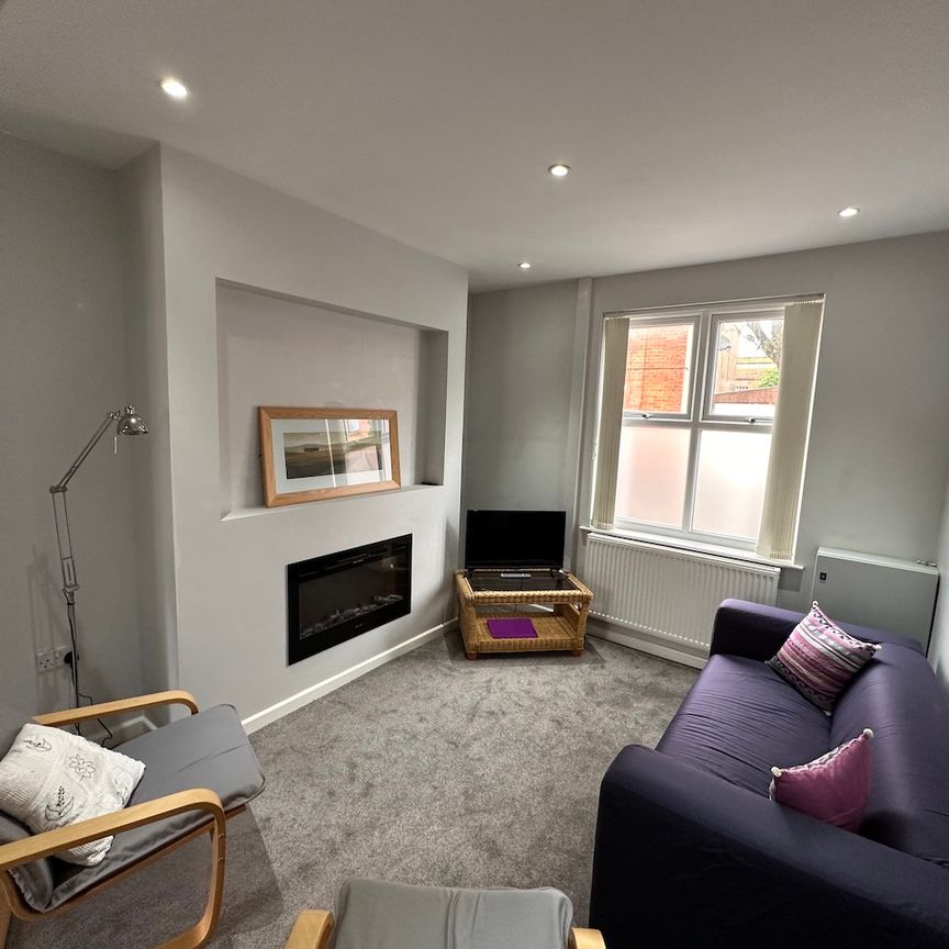 4 bedroom house - Photo 1