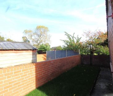 Smawthorne Avenue, Castleford - Photo 1