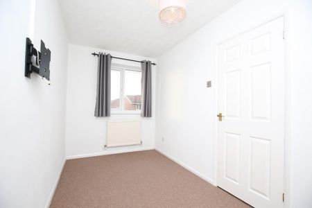 2 bedroom end of terrace house to rent - Photo 2