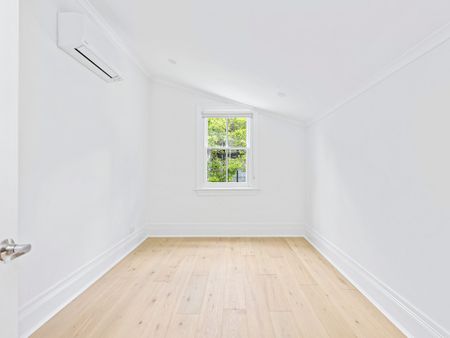 Architect-reinvented terrace with a studio retreat - Photo 2